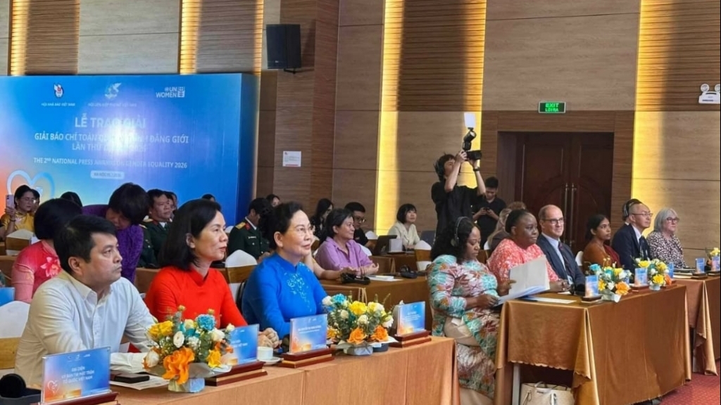 សារព័ត៌មានរួមចំណែកផ្សព្វផ្សាយការយល់ដឹង ជំរុញសកម្មភាពដើម្បីសមភាពយេនឌ័រនៅវៀតណាម