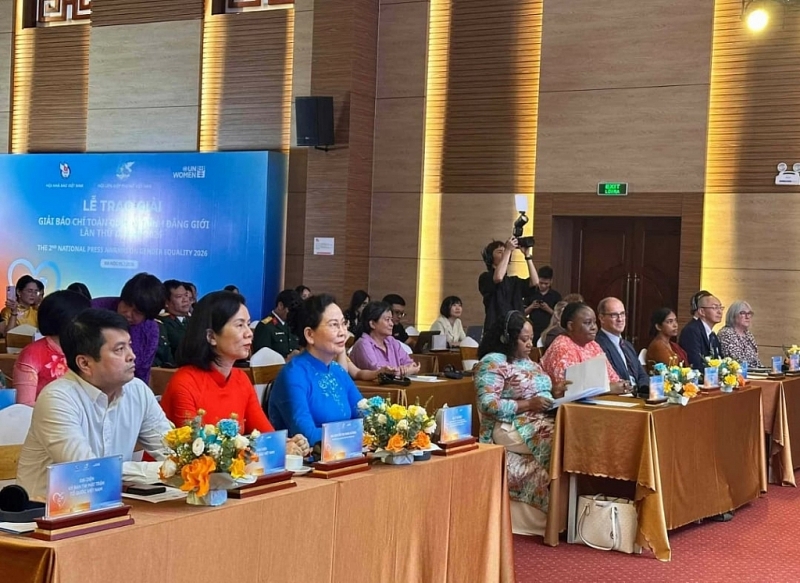 សារព័ត៌មានរួមចំណែកផ្សព្វផ្សាយការយល់ដឹង ជំរុញសកម្មភាពដើម្បីសមភាពយេនឌ័រនៅវៀតណាម សារព័ត៌មានរួមចំណែកផ្សព្វផ្សាយការយល់ដឹង ជំរុញសកម្មភាពដើម្បីសមភាពយេនឌ័រនៅវៀតណាម