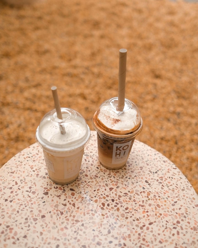 ស្វាគមន៍ថ្ងៃស្រស់ស្អាតនៅហាងកាហ្វេចំនួន ៤ ក្នុងសង្កាត់លេខ ៣