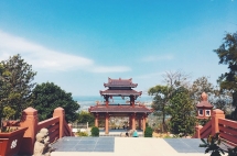 រូងភ្នំថ្ម Thi Vai​​ (វៀតណាម) ទាក់ទាញភ្ញៀវទេសចរណ៍បរទេស