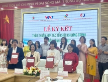 វេទិកាស្ត្រីវៀតណាមនៅអឺរ៉ុបផ្តល់ស្លាបដល់ក្តីស្រមៃរបស់កុមារក្រីក្រ