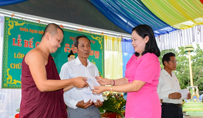 ពិធីបិទថ្នាក់រៀនរដូវក្តៅខ្មែរ៖ រក្សាភាសា និងអត្តសញ្ញាណជាតិ