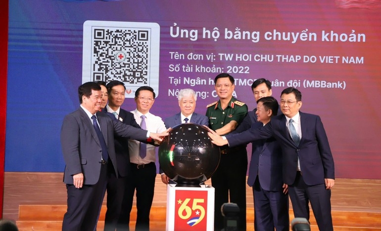 ក្រោយ​រយៈពេល​៣ថ្ងៃ​នៃ​ការ​ដាក់​ឱ្យ​ប្រើ​ប្រាស់ បរិមាណ​ប្រាក់​ដែល​ជន​ជាតិ​វៀត​ណាម​ផ្តល់​ជូន​គុយបា​ឡើង​ដល់​ជិត​២៥០​ពាន់​លាន​ដុង