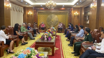 PeaceTree វៀតណាមនឹងបន្តធ្វើការជាមួយខេត្ត Quang Tri ដើម្បីជំនះផលវិបាកនៃសង្គ្រាម