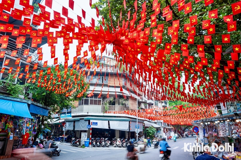 ឯកអគ្គរដ្ឋទូតឡាវ លោក Khamphao Ernthavanh៖ វៀតណាមបញ្ជាក់ជំហររបស់ខ្លួនជាមួយនឹងភាពរឹងមាំ និងក្តីប្រាថ្នាចង់ក្រោកឡើង