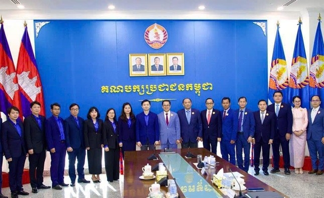 ពង្រឹង​សាមគ្គីភាព និង​ពង្រីក​កិច្ចសហប្រតិបត្តិការ​រវាង​យុវជន​វៀតណាម និង​កម្ពុជា