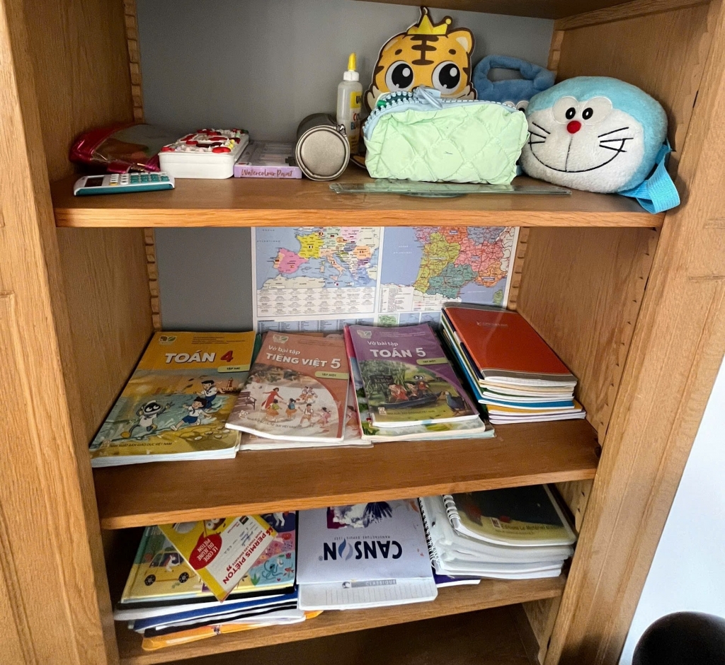 បង្រៀនកុមារឱ្យនិយាយភាសាវៀតណាមពីទីក្រុង Chartres (ប្រទេសបារាំង) បង្រៀនកុមារឱ្យនិយាយភាសាវៀតណាមពីទីក្រុង Chartres (ប្រទេសបារាំង)