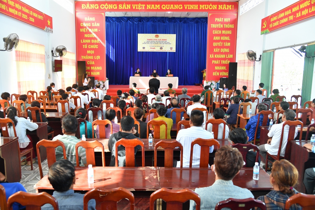 អ្នកនេសាទនៅខេត្ត Ca Mau ចូលរួមសវនាការសាកល្បងប្រឆាំងនឹងការនេសាទខុសច្បាប់ (IUU)