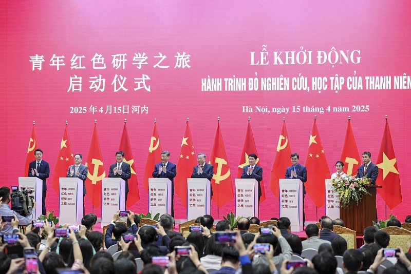 សម្ព័ន្ធអង្គការមិត្តភាពវៀតណាម មានភាពសកម្ម និងមានប្រសិទ្ធភាពក្នុងសកម្មភាពការបរទេសកម្រិតខ្ពស់នៅវៀតណាម។