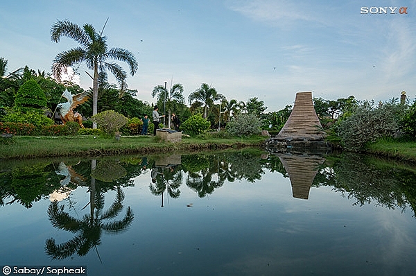 សួន​ស្នេហ៍​ជនបទ ​កន្លែង​យុវវ័យ ​បន្ទាយ​មាន​ជ័យ ​មិន​ដែល​រំលង