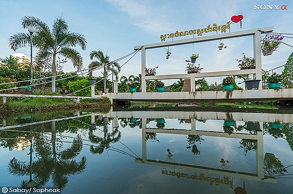 សួន​ស្នេហ៍​ជនបទ ​កន្លែង​យុវវ័យ ​បន្ទាយ​មាន​ជ័យ ​មិន​ដែល​រំលង