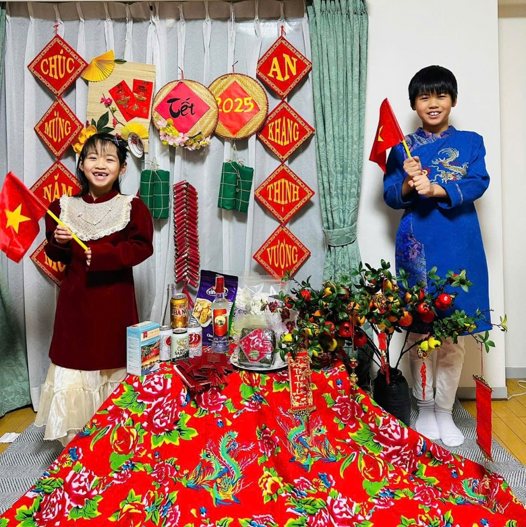 ការរួមបញ្ចូលគ្នារវាងការតាំងចិត្តខ្ពស់ និងការសម្របសម្រួល ដើម្បីផ្សព្វផ្សាយភាសាវៀតណាមប្រកបដោយចីរភាព