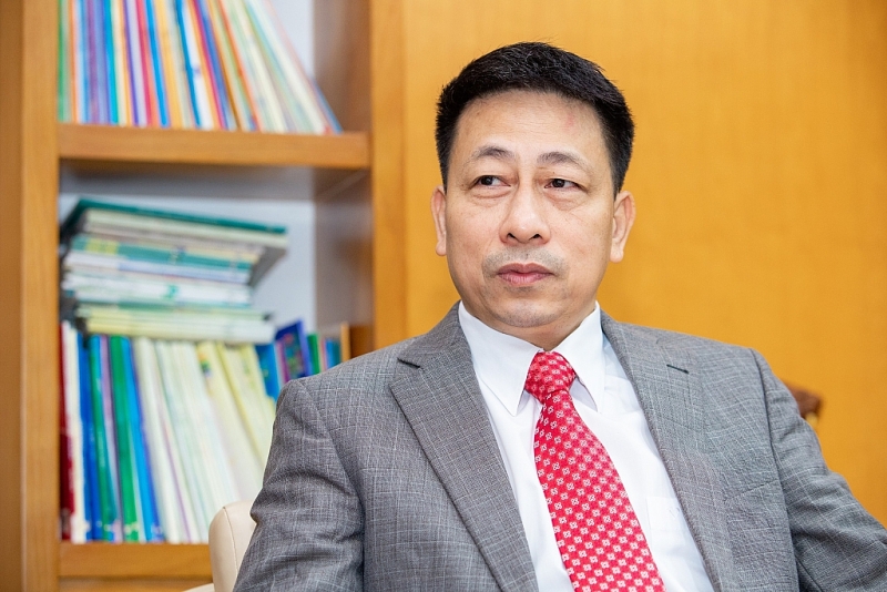 ធ្នើរសៀវភៅវៀតណាម៖ រួមចំណែកដល់ការកសាង និងអភិរក្សភាសាវៀតណាមនៅក្នុងទ្វីបទាំងប្រាំ