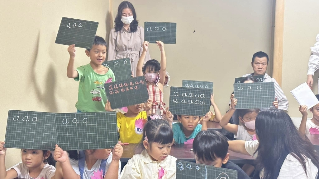 គំនិតផ្តួចផ្តើម និងសំណើដើម្បីអភិរក្សភាសាវៀតណាមសម្រាប់កុមារវៀតណាមនៅប្រទេសជប៉ុន