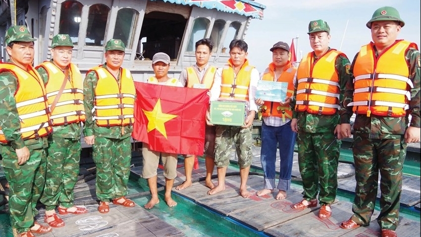 ទីក្រុង Hue មានគម្រោងចំណាយប្រាក់ចំនួន ១៦ ពាន់លានដុង ដើម្បីគាំទ្រដល់ការរុះរើនាវានេសាទជាង ១០០ គ្រឿង ដែលមិនបំពេញតាមតម្រូវការប្រតិបត្តិការ