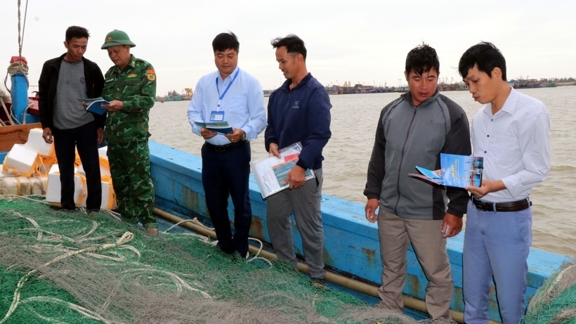 ខេត្តនិញប៊ិញបានចល័តកម្លាំងដើម្បីប្រយុទ្ធប្រឆាំងនឹងការនេសាទខុសច្បាប់ (IUU) ដោយត្រៀមខ្លួនសម្រាប់ការត្រួតពិនិត្យ EC លើកទី ៥