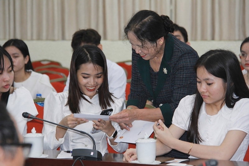 សមាគមមិត្តភាពវៀតណាម-កម្ពុជា បន្ត 