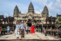 កម្ពុជា​ទាក់ទាញ​ភ្ញៀវទេសចរ​អន្តរជាតិ ៤.២៩ លាន​នាក់​ក្នុង​រយៈពេល ៨ខែ គឺ​កើនឡើង ២២.៥ ភាគរយ