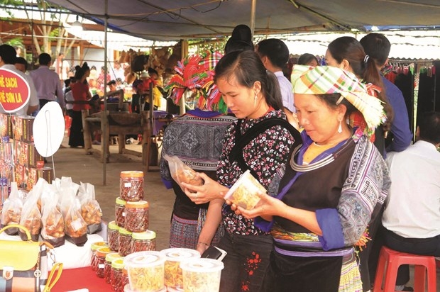 ស្រុក មឿងឡា គោលដៅដ៏ទាក់ទាញនៅតំបន់ព្រៃភ្នំ តីបាក់