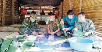 បុណ្យតេតនៅតំបន់ព្រំដែន