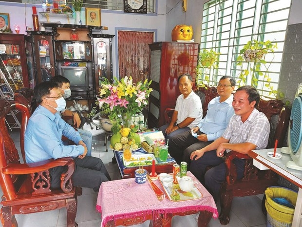 ទីក្រុង កឹនធើ យកចិត្តទុកដាក់លើការកសាងកងជួរកម្មាភិបាលជនជាតិភាគតិច ទីក្រុង កឹនធើ យកចិត្តទុកដាក់លើការកសាងកងជួរកម្មាភិបាលជនជាតិភាគតិច