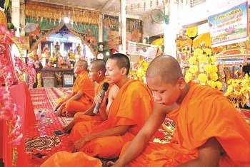 អញ្ជើញចូលរួមពិធីបុណ្យកឋិនទាន