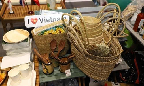 វៀតណាមចូលរួមពិព័រណ៌ផ្សារណាត់ពាណិជ្ជកម្មតាមប្រព័ន្ធអេឡិចត្រូនិកធំជាងគេលើពិភពលោក