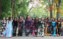 លោកស្រីឯកអគ្គរដ្ឋទូតវេណេស៊ុយអេឡាបានស្វាគមន៍ចំពោះគោលនយោបាយលើកកម្ពស់សមភាពយេនឌ័ររបស់វៀតណាម