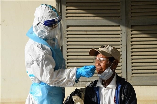 កម្ពុជាព្យាយាមទប់ស្កាត់ជំងឺ SARS-CoV-2 បំប្លែងថ្មី មុនចូលឆ្នាំខ្មែរ