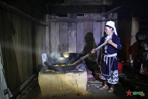 ភូមិជនជាតិ Dao Tien ឆ្ពោះទៅរកការអភិវឌ្ឍទេសចរណ៍ ភូមិជនជាតិ Dao Tien ឆ្ពោះទៅរកការអភិវឌ្ឍទេសចរណ៍