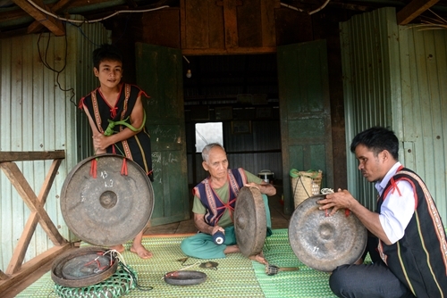 គងឃ្មោះនៅតំបន់ Tay Nguyen - សម្រស់នៃវប្បធម៌ និងទេសចរណ៍នៅពាក់កណ្តាលសហស្សវត្សរ៍១៧