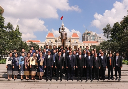 ទីក្រុងហូជីមិញអបអរសាទរខួបលើកទី៦០ នៃការបង្កើតទំនាក់ទំនងការទូតរវាងវៀតណាម និងឡាវ