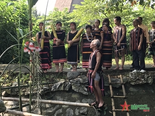 ពិធីបុណ្យអំណរស្រូវថ្មីរបស់ជនជាតិ Xo Dang ពិធីបុណ្យអំណរស្រូវថ្មីរបស់ជនជាតិ Xo Dang