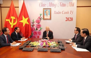 លោកអគ្គលេខាធិការបក្ស ប្រធានរដ្ឋ Nguyen Phu Trong បានជួបសន្ទនាតាមទូរស័ព្ទ ជាមួយលោកអគ្គលេខាធិការបក្ស ប្រធានរដ្ឋចិន Xin Jinping ។