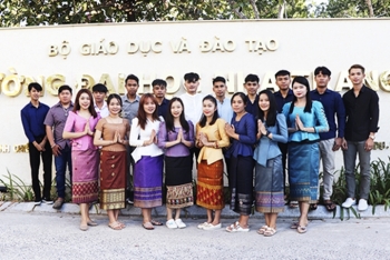 ខេត្ត Khanh Hoa៖ រៀបចំ ពិធីជួបសំណេះសំណាល និងវេចខ្ចប់នំអន្សំសម្រាប់និស្សិតបរទេសដែលស្នាក់នៅក្នុងប្រទេសវៀតណាម ក្នុងឱកាសបុណ្យតេត