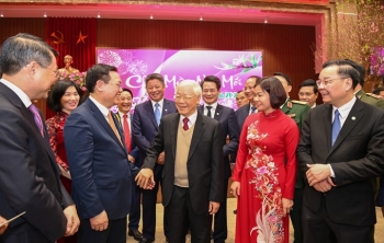 អគ្គលេខាបក្ស លោក Nguyen Phu Trong ជូនពរបុណ្យតេតចំពោះបក្សភាគ អាជ្ញាធរ និងប្រជាជនទីក្រុងហាណូយ