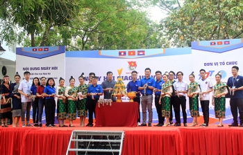 ពិធីបុណ្យផ្លាស់ប្តូរវប្បធម៌វៀតណាម - ឡាវ - កម្ពុជា