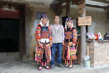 Yasushi Ogura - ជនជាតិជប៉ុនមួយរូបដែលមាននិស្ស័យស្រឡាញ់ជនជាតិ Lo Lo Chai  នៅខេត្ត Ha Giang