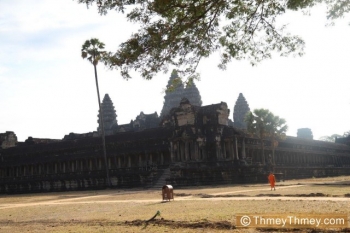 ប្រាសាទ វត្តនៅតែមានភាពស្ងប់ស្ងាត់ ក្នុងពិធីបុណ្យចូលឆ្នាំថ្មីប្រពៃណីខ្មែរ