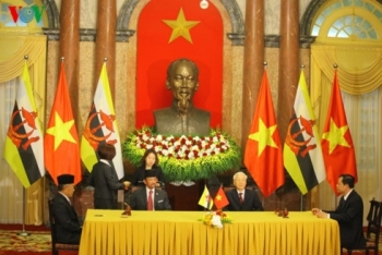 សេចក្តីថ្លែងការណ៍រួមស្តីពីការបង្កើតទំនាក់ទំនងភាពជាដៃគូគ្រប់ជ្រុងជ្រោយរវាងវៀតណាម និងប្រ៊ុយណេ