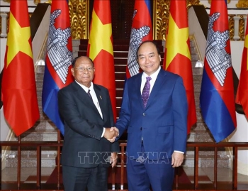នាយករដ្ឋមន្ត្រីវៀតណាម លោក Nguyen Xuan Phuc អញ្ជើញទទួលជួបពិភាក្សាជាមួយប្រធានរដ្ឋសភាកម្ពុជា សម្តេច ហេង សំរិន