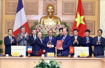 វៀតណាម - បារាំងលើកកម្ពស់កិច្ចសហប្រតិបត្តិការក្នុងការអភិវឌ្ឍរដ្ឋាភិបាលអេឡិចត្រូនិក