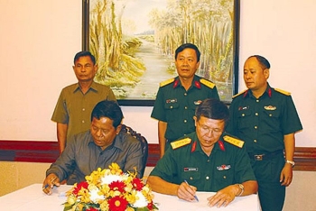 ការប្រគល់ម៉ាស់ជូនដល់កងទ័ពកម្ពុជា ដើម្បីប្រឆាំងនឹងការរីករាលដាលនៃជំងឺ COVID-១៩