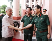 គណៈកម្មការបក្សយោធាមជ្ឈិមផ្ដល់យោបល់លើសេចក្តីព្រាងឯកសារមហាសន្និបាតតំណាងបក្សភាគយោធាលើកទី ១១