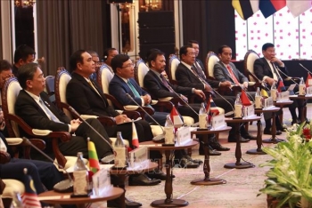 ថ្នាក់ដឹកនាំជាន់ខ្ពស់អាស៊ានជួបសន្ទនាជាមួយតំណាង ASEAN-AIPA, យុវជនអាស៊ាននិង ASEAN-BAC