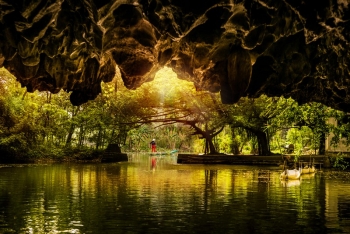 ខេត្ត Ninh Binh ប្រៀបដូចជាតំបន់ស្ថានសួគ៌មួយតាមរយៈរូបថតនៃអ្នកថតរូបអន្តរជាតិ