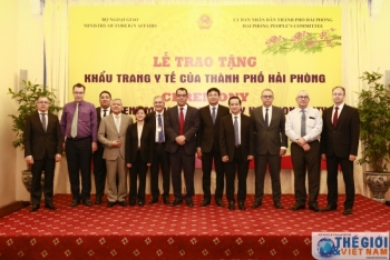 ទីក្រុង Hai Phong និងក្រសួងការបរទេសបានប្រគល់ម៉ាសពេទ្យដល់ប្រទេសមួយចំនួន
