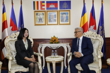 ប្រធាន IMF ប្រចាំកម្ពុជា ពេញចិត្តយ៉ាងខ្លាំង ចំពោះបេសកកម្មនៅកម្ពុជា ឃើញនូវវឌ្ឍនភាព ការអភិវឌ្ឍយ៉ាងឆាប់រហ័ស និងកំណើនសេដ្ឋកិច្ចដ៏រឹងមាំរបស់កម្ពុជា