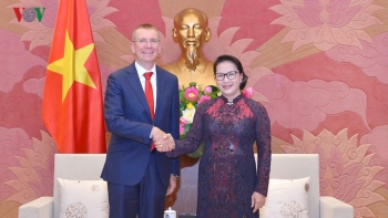 ប្រធានរដ្ឋសភាលោកស្រី Nguyen Thi Kim Ngan ទទួលជួបជាមួយរដ្ឋមន្រ្តីការបរទេសឡាតវី លោក Edgar Rinkevics