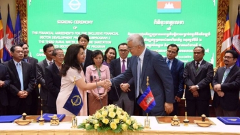 ADB ថា កម្ពុជា​ប្រឈម​ការបាត់​ការងារ​ ៣៩ ​ម៉ឺន​កន្លែង​ឆ្នាំនេះ​ ដោយសារ​កូវីដ